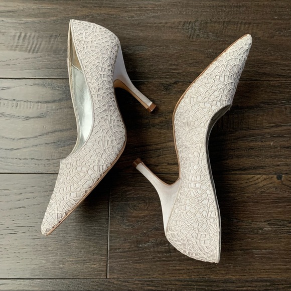 Gossip Size 7 White Lace Fabric 3.5 Inch High Heels - Picture 5 of 11